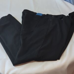 Mugsy Black Chino Pants with Sleek Design